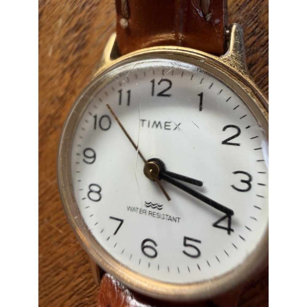 Vintage Timex Watch Womens 25mm Manual Wind Water Resistant - Picture 2 of 10